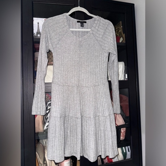 Forever 21 Dresses & Skirts - Forever 21 Light Gray Long Sleeve Dress